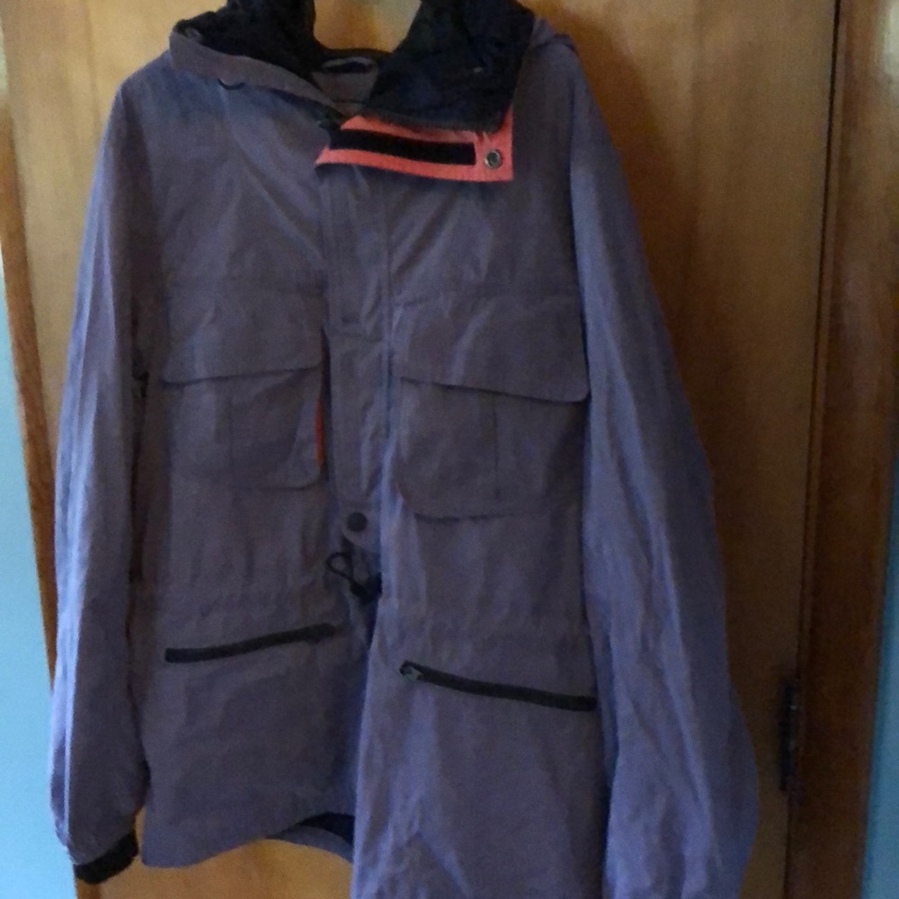 Hooded pullover jacket